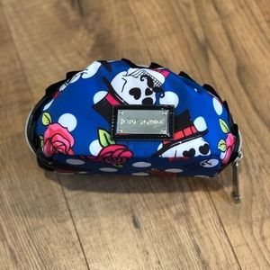 Betsey Johnson Skull Make up Bag